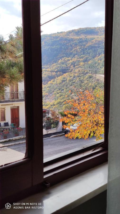 Hotel Adonis à Castelvecchio Calvisio Extérieur photo